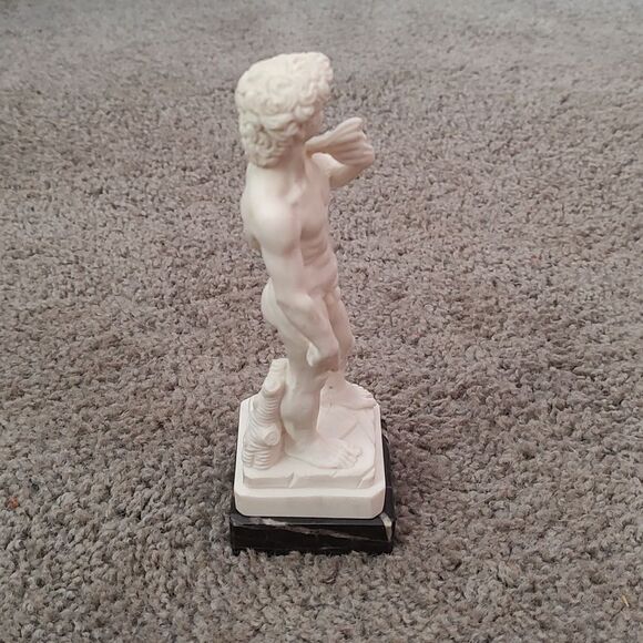 Michelangelo's David Nude Made In Italy 9" Tall Marble Base - Picture 4 of 7